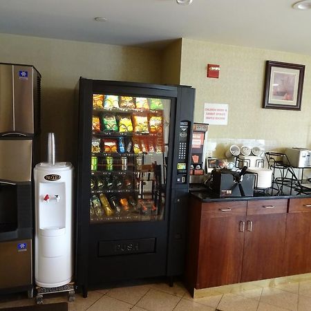 Bellerose Inn Bagian luar foto