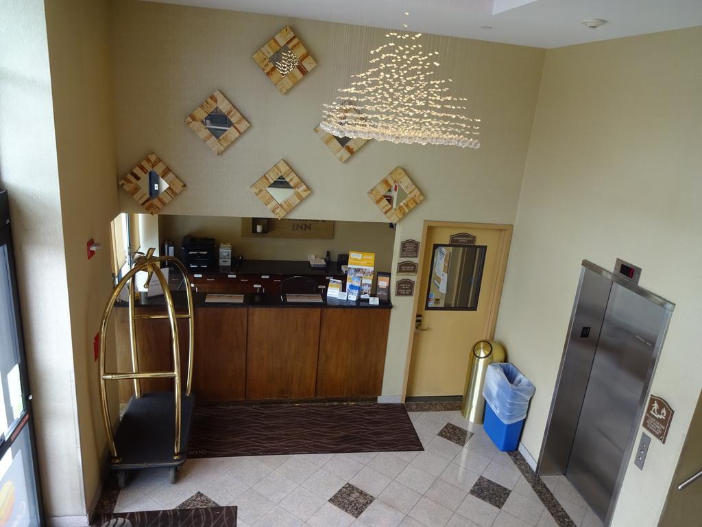 Bellerose Inn Bagian luar foto