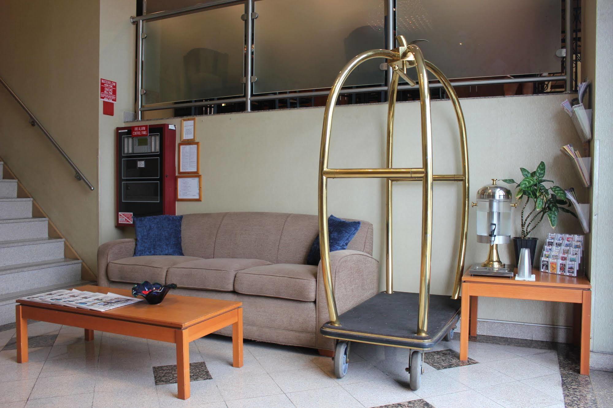 Bellerose Inn Bagian luar foto